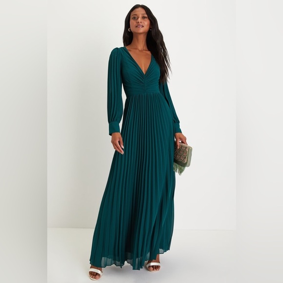 NWT Lulus Sophisticated Grace Emerald Green Pleated Long Sleeve Maxi Dress, 1X - Picture 1 of 15